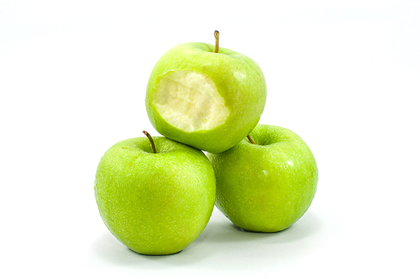 3 green apples 600.jpg