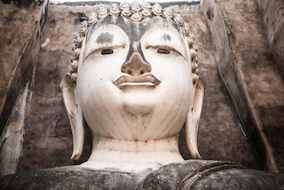 Face of Thai Ancient Buddha Statue.jpg